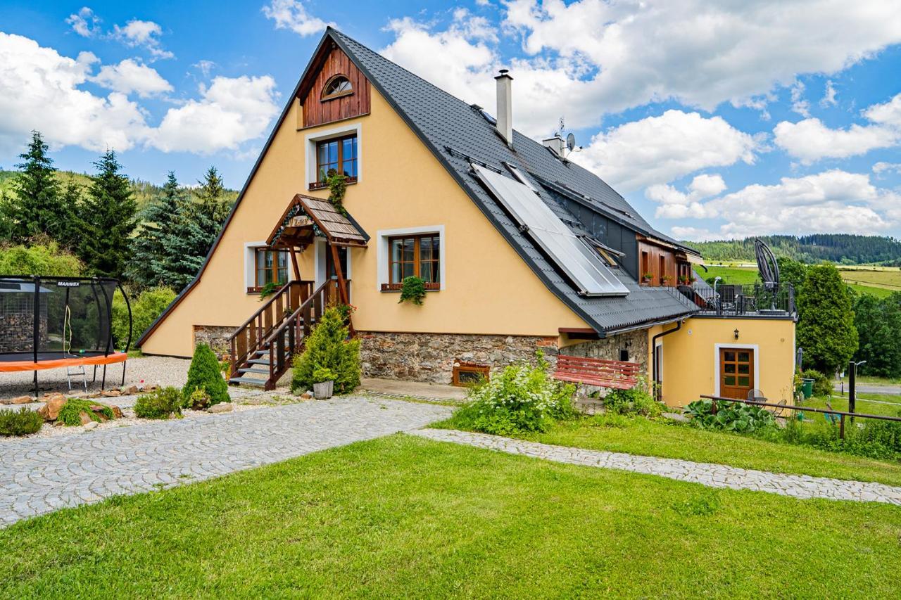 Family Apartments V Zatisi Dolní Morava エクステリア 写真